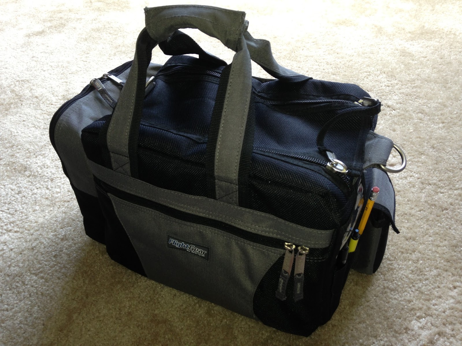 Deltafan909 Flight Bag Review Sporty's VFR Flight Gear Bag